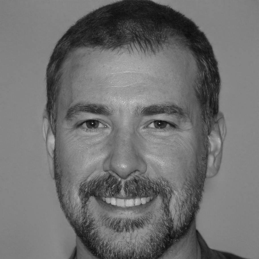 Portrait van Declan O'Reilly, game designer expert in player engagement en event design